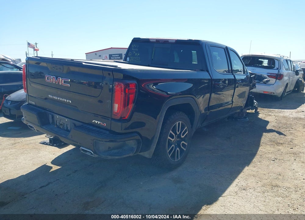2022 GMC SIERRA 1500 4WD SHORT BOX AT4 VIN: 3GTUUEET8NG562205