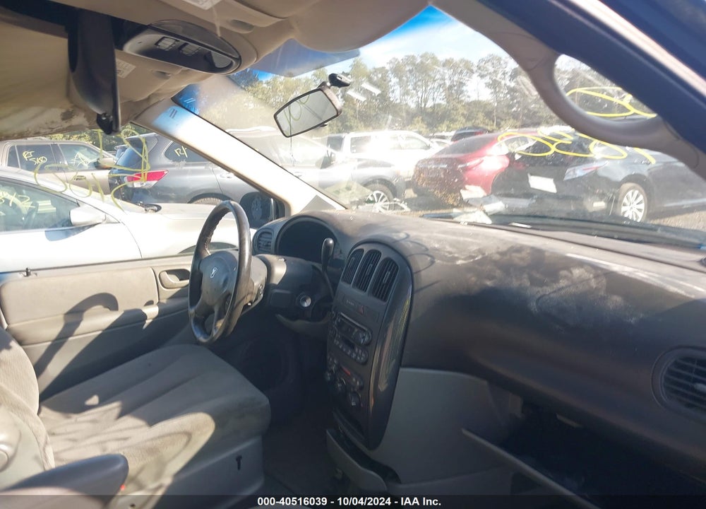2005 DODGE GRAND CARAVAN SXT VIN: 2D4GP44L05R311756