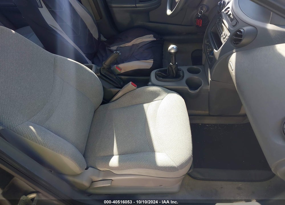 2004 SATURN ION 1 VIN: 1G8AF52F24Z197184