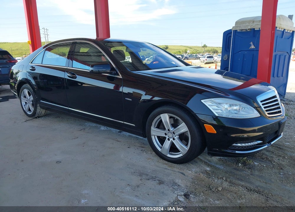 2012 MERCEDES-BENZ S 550 4MATIC VIN: WDDNG9EB0CA472820