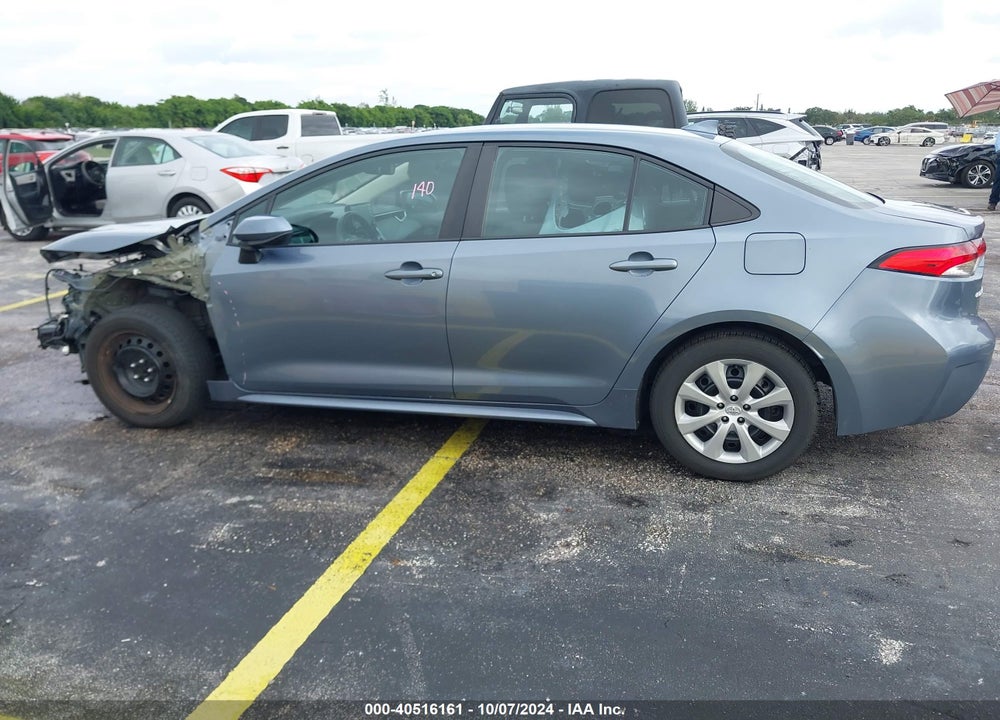2022 TOYOTA COROLLA LE VIN: 5YFEPMAE7NP310470