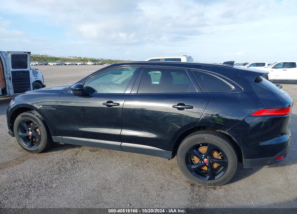 2019 JAGUAR F-PACE 25T PREMIUM VIN: SADCJ2FX0KA356797