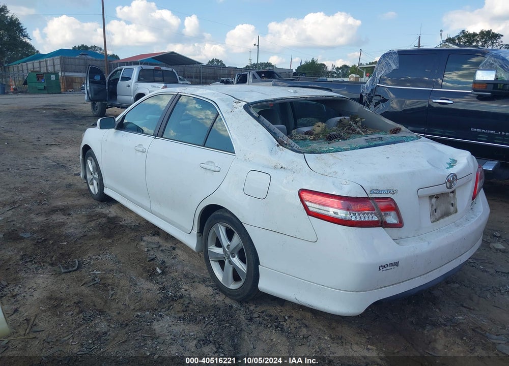 2011 TOYOTA CAMRY SE VIN: 4T1BF3EK0BU739119
