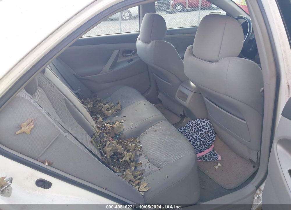 2011 TOYOTA CAMRY SE VIN: 4T1BF3EK0BU739119