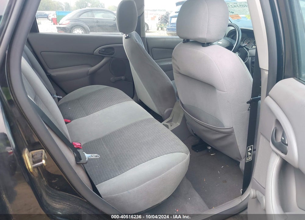 2003 FORD FOCUS LX VIN: 1FAFP33P63W270132