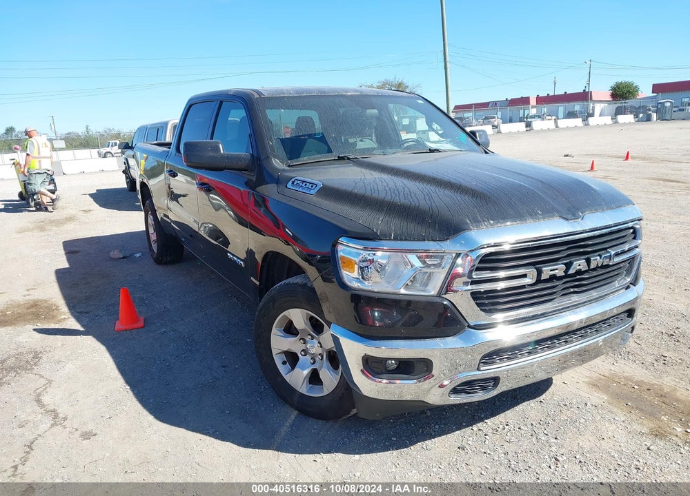 2021 RAM 1500 BIG HORN 4X2 6'4 BOX VIN: 1C6RREMT2MN835645
