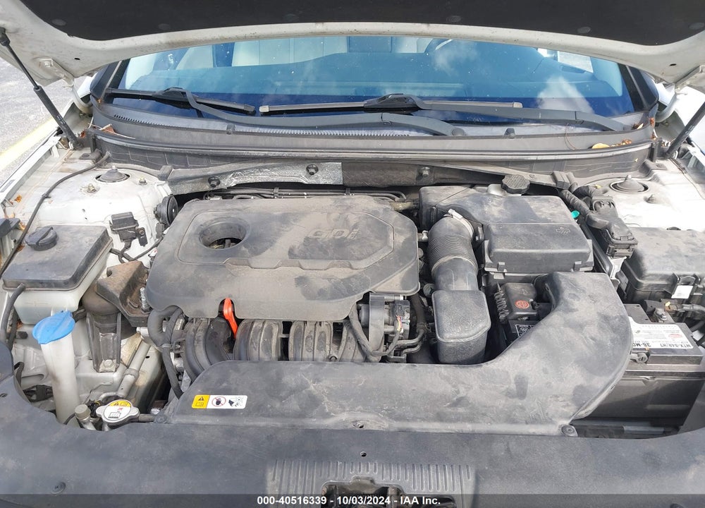 2015 HYUNDAI SONATA SE VIN: 5NPE24AF0FH204352