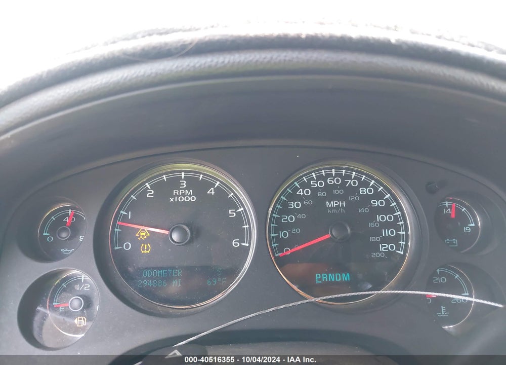 2010 CHEVROLET SUBURBAN 1500 LTZ VIN: 1GNUKKE38AR179872