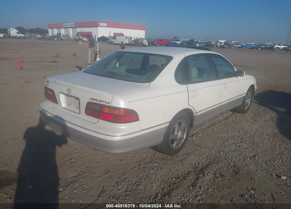 1998 TOYOTA AVALON XLS VIN: 4T1BF18B2WU261551