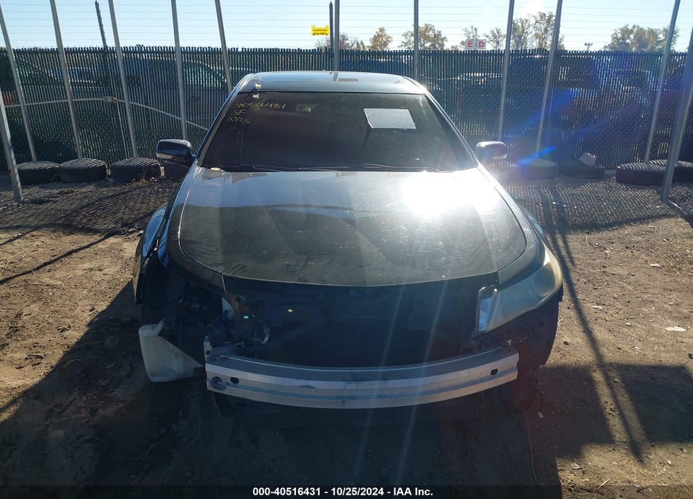 2010 ACURA TL 3.5 VIN: 19UUA8F22AA010807