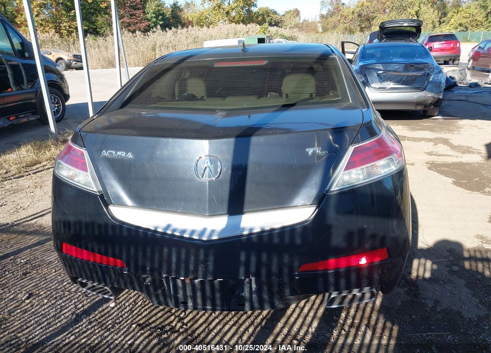 2010 ACURA TL 3.5 VIN: 19UUA8F22AA010807
