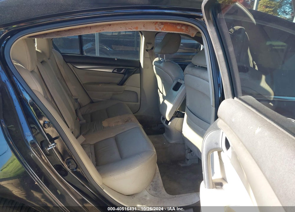 2010 ACURA TL 3.5 VIN: 19UUA8F22AA010807