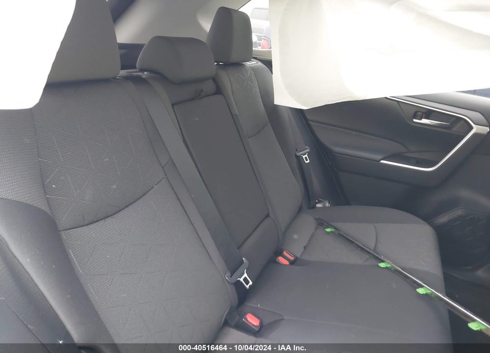 2021 TOYOTA RAV4 XLE VIN: 2T3P1RFV2MC210539