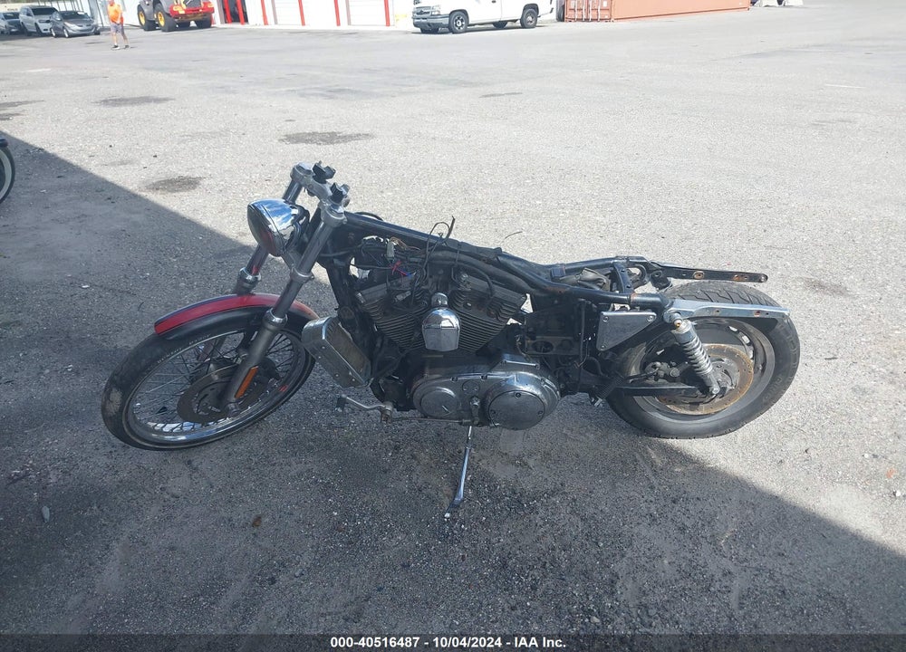 2000 HARLEY-DAVIDSON XL1200 C VIN: 1HD1CGP1XYK141952