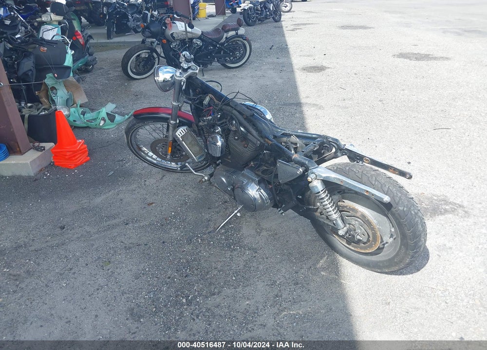 2000 HARLEY-DAVIDSON XL1200 C VIN: 1HD1CGP1XYK141952