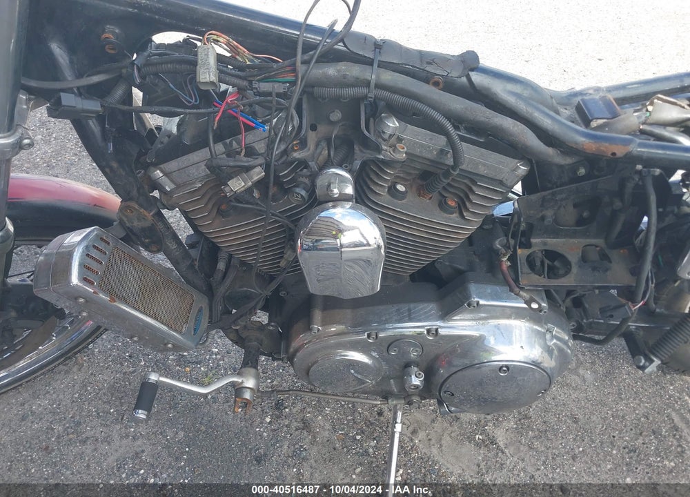 2000 HARLEY-DAVIDSON XL1200 C VIN: 1HD1CGP1XYK141952