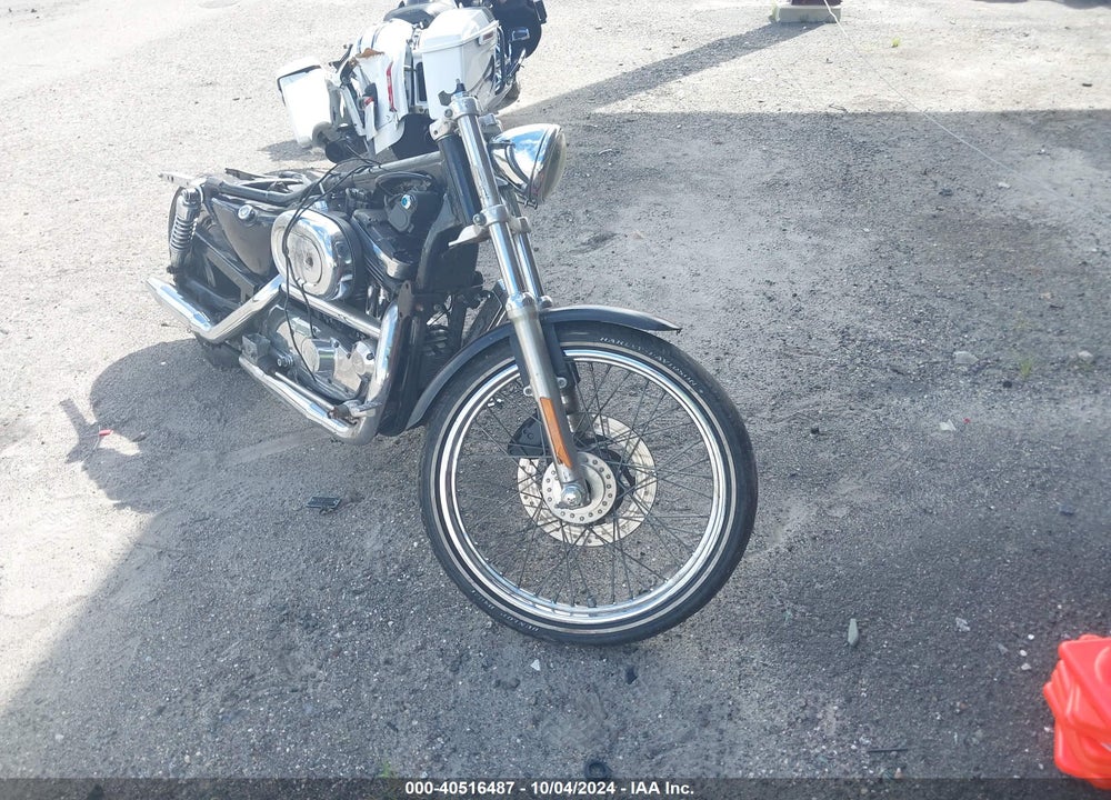 2000 HARLEY-DAVIDSON XL1200 C VIN: 1HD1CGP1XYK141952