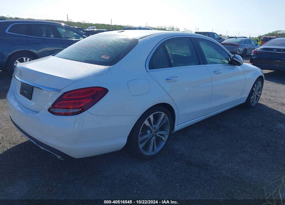 2018 MERCEDES-BENZ C 300 VIN: 55SWF4JB5JU278880
