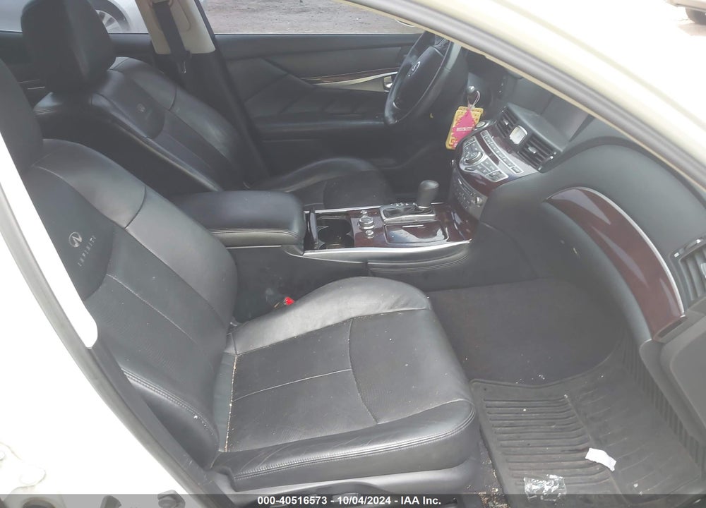 2014 INFINITI Q70 3.7X VIN: JN1BY1AR2EM320489