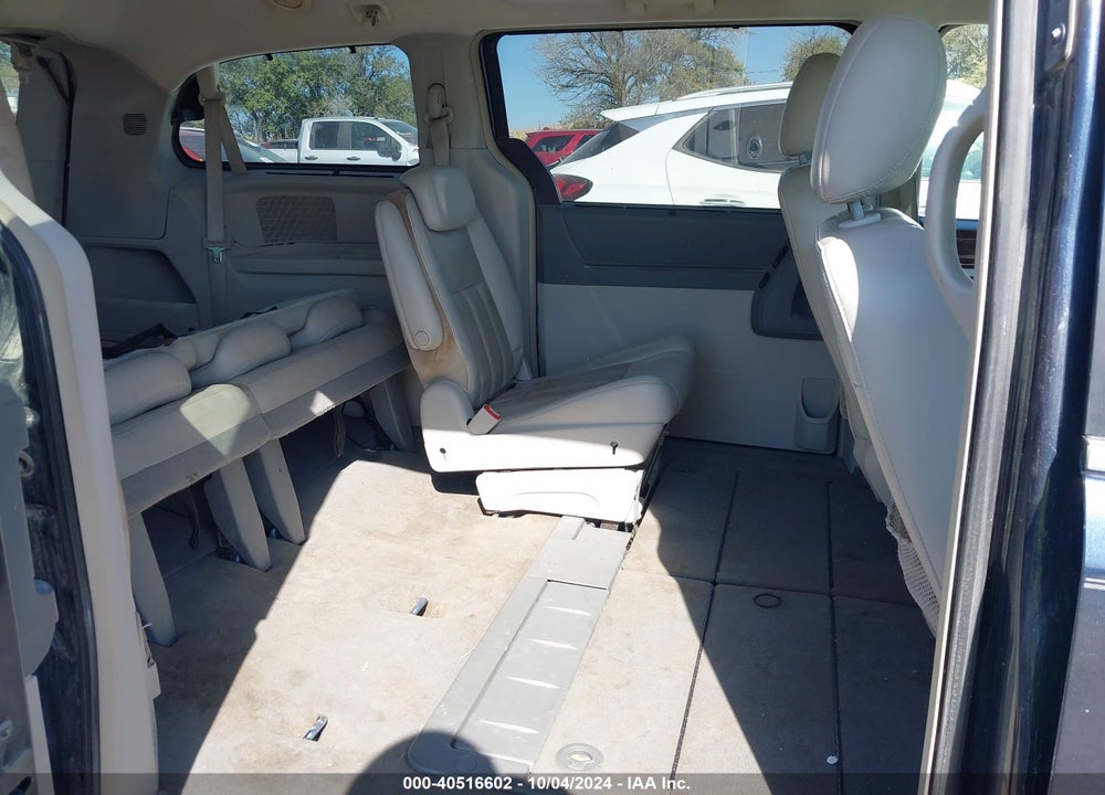 2009 CHRYSLER TOWN & COUNTRY TOURING VIN: 2A8HR54X49R675231