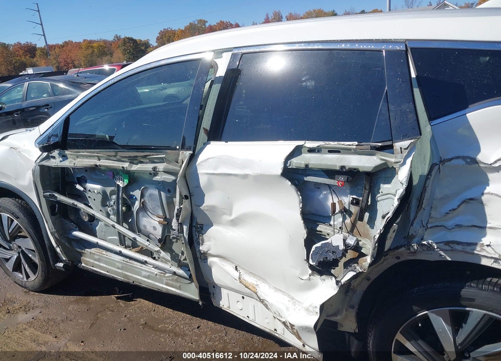 2018 NISSAN MURANO PLATINUM VIN: 5N1AZ2MH3JN159102