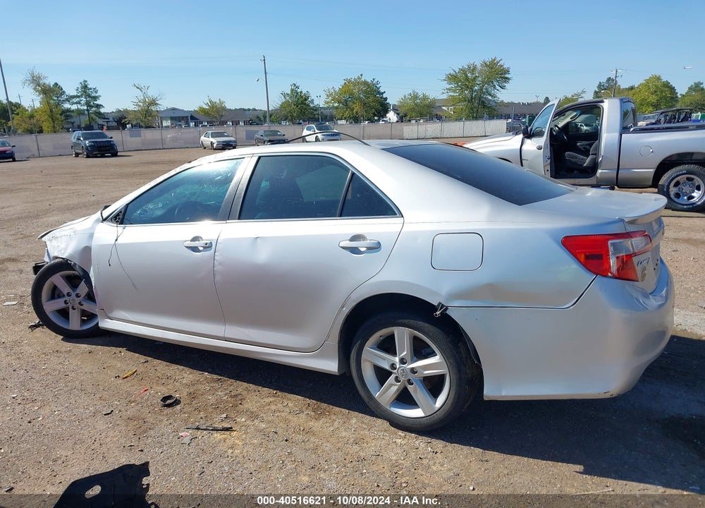 2013 TOYOTA CAMRY SE VIN: 4T1BF1FK8DU697563