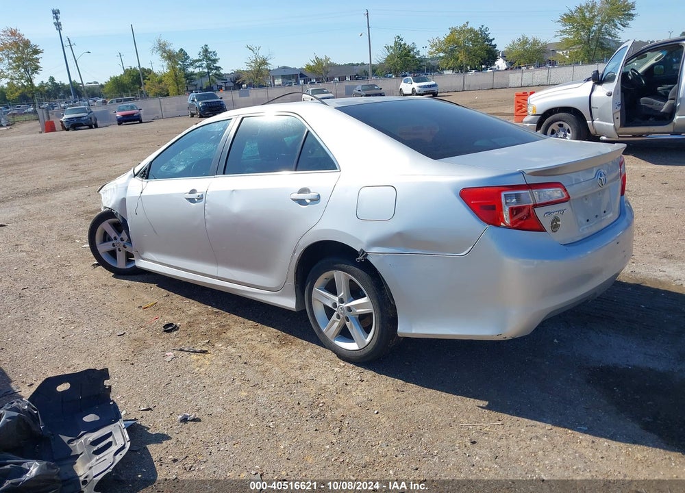 2013 TOYOTA CAMRY SE VIN: 4T1BF1FK8DU697563