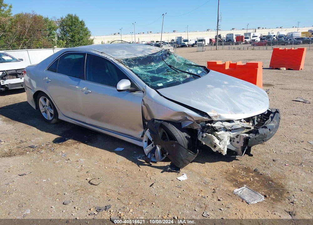 2013 TOYOTA CAMRY SE VIN: 4T1BF1FK8DU697563