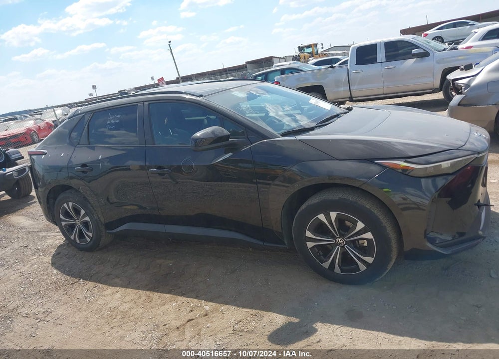 2023 TOYOTA BZ4X XLE VIN: JTMABACA3PA022510