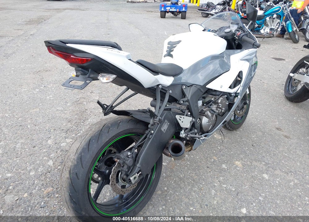 2021 KAWASAKI ZX636 K VIN: JKBZXJH12MA009195