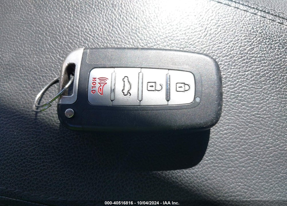 2014 HYUNDAI SONATA HYBRID VIN: KMHEC4A43EA117607