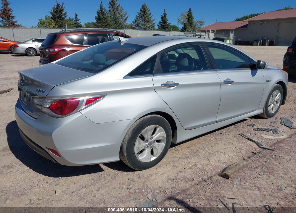 2014 HYUNDAI SONATA HYBRID VIN: KMHEC4A43EA117607
