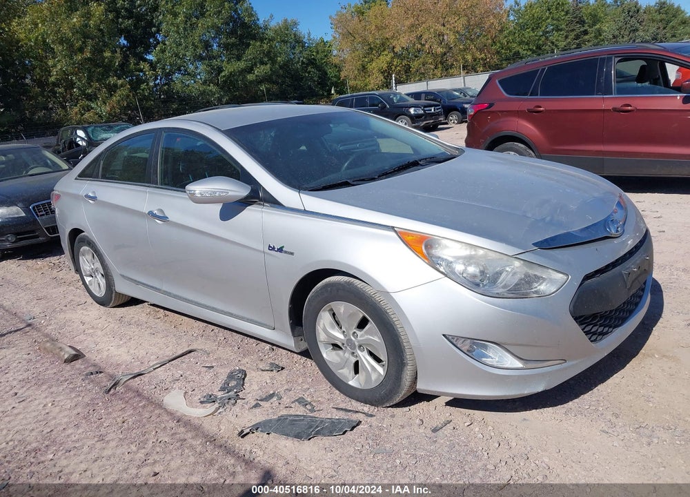 2014 HYUNDAI SONATA HYBRID VIN: KMHEC4A43EA117607