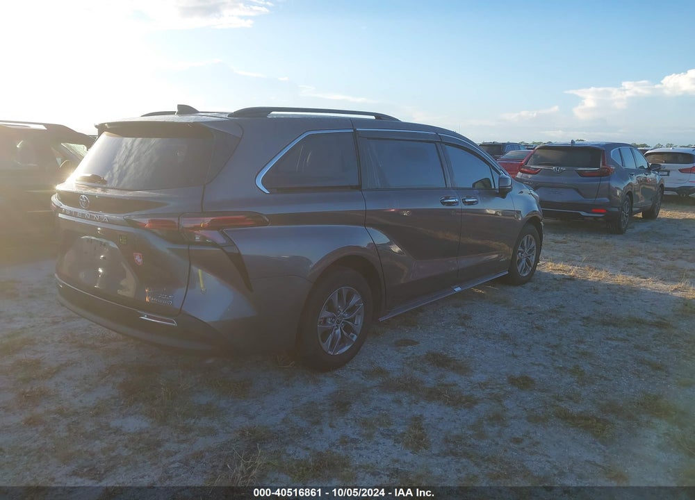 2021 TOYOTA SIENNA XLE VIN: 5TDYRKEC6MS044711