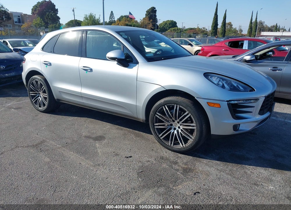2017 PORSCHE MACAN S VIN: WP1AB2A51HLB18135