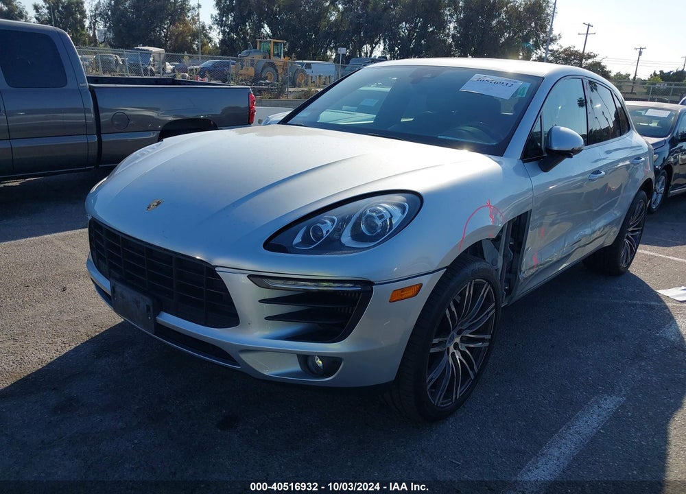 2017 PORSCHE MACAN S VIN: WP1AB2A51HLB18135