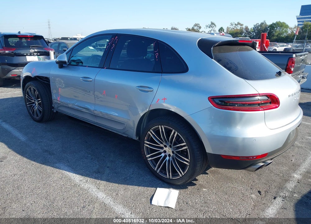 2017 PORSCHE MACAN S VIN: WP1AB2A51HLB18135