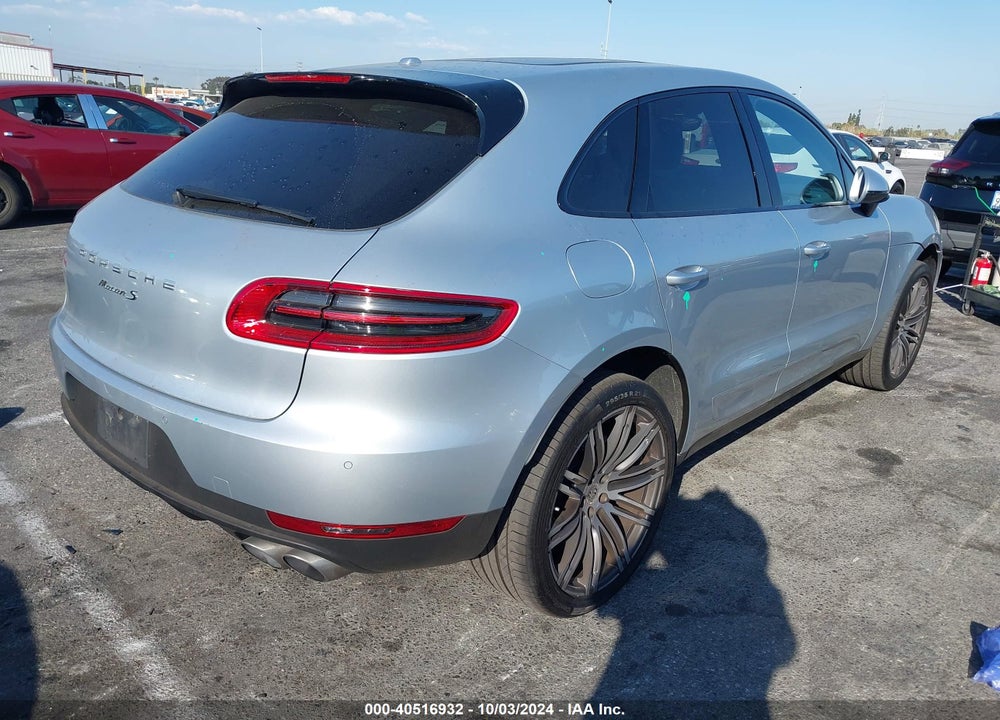 2017 PORSCHE MACAN S VIN: WP1AB2A51HLB18135