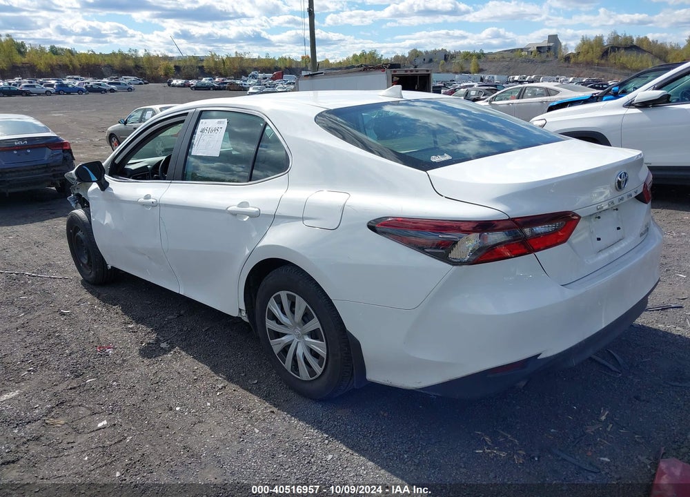 2022 TOYOTA CAMRY LE HYBRID VIN: 4T1C31AK0NU573308