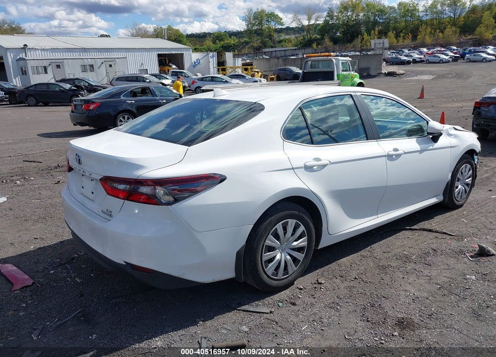 2022 TOYOTA CAMRY LE HYBRID VIN: 4T1C31AK0NU573308