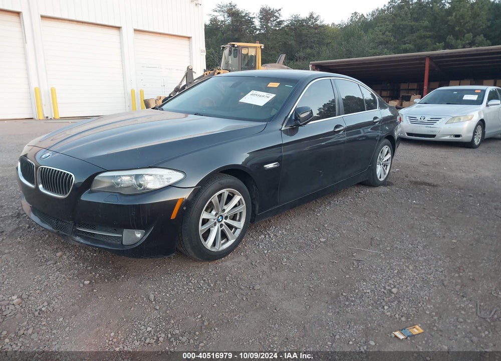 2011 BMW 528I VIN: WBAFR1C59BC747351