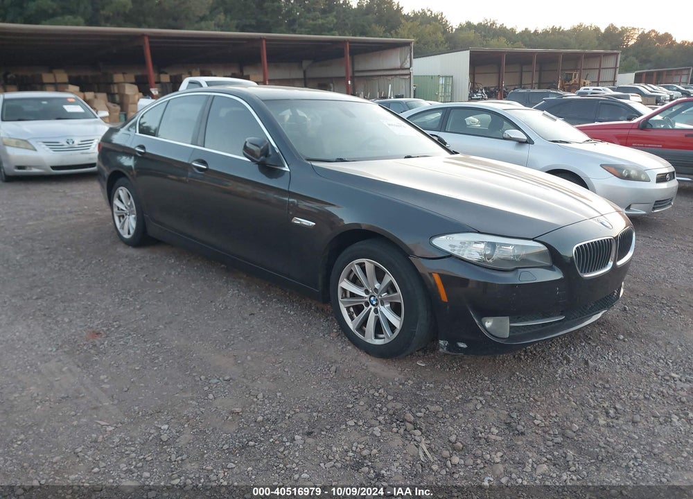 2011 BMW 528I VIN: WBAFR1C59BC747351