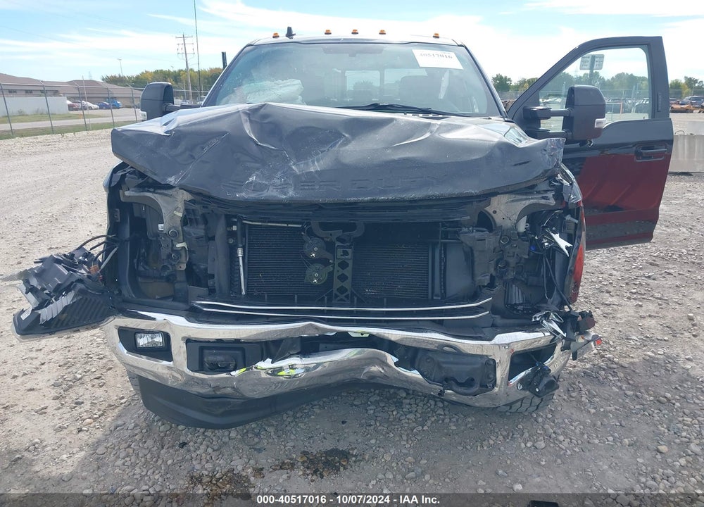 2019 FORD F-250 LARIAT VIN: 1FT7W2B63KEE31805