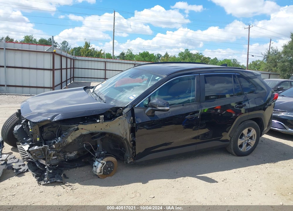 2024 TOYOTA RAV4 XLE VIN: 2T3W1RFV8RW319489