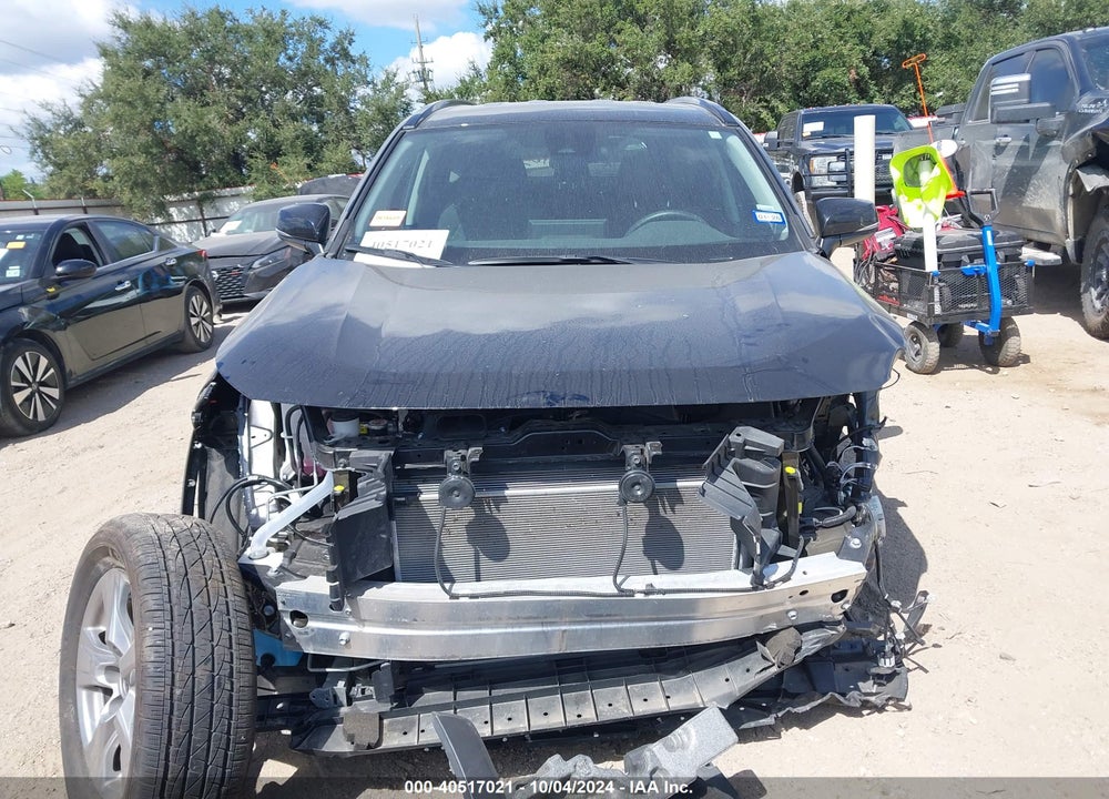 2024 TOYOTA RAV4 XLE VIN: 2T3W1RFV8RW319489