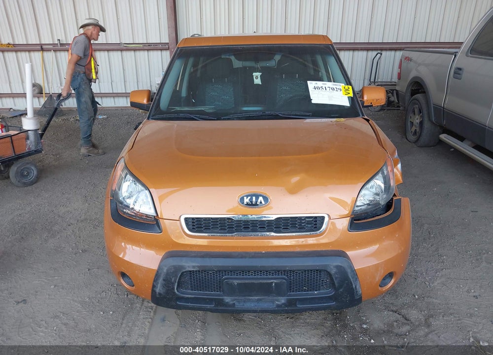 2011 KIA SOUL VIN: KNDJT2A24B7242680