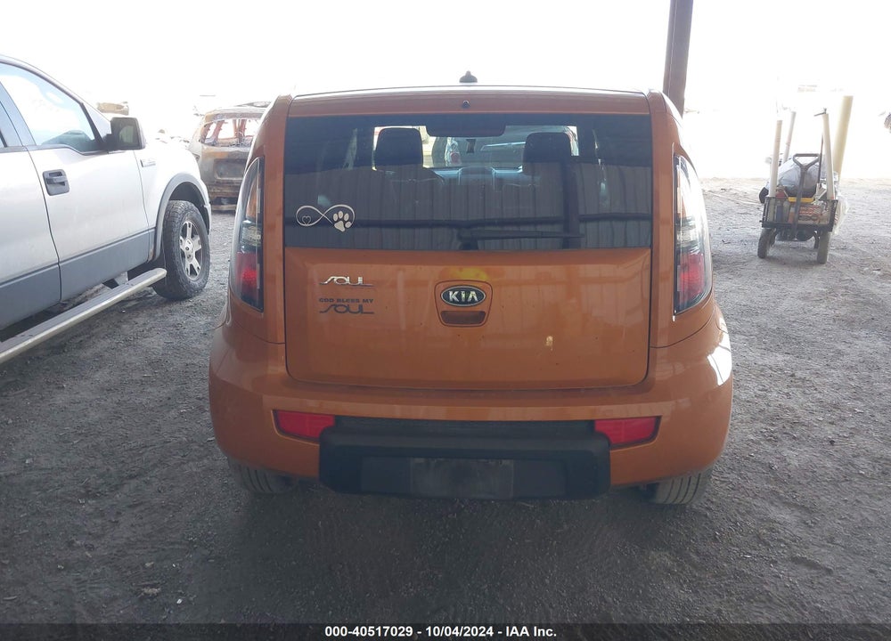 2011 KIA SOUL VIN: KNDJT2A24B7242680
