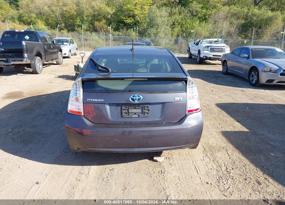 2011 TOYOTA PRIUS THREE VIN: JTDKN3DU6B0305532