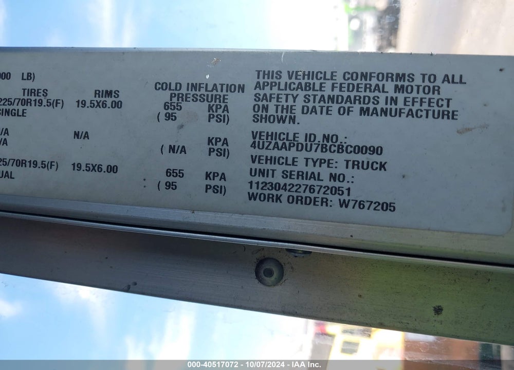2011 FREIGHTLINER CHASSIS M LINE WALK-IN VAN VIN: 4UZAAPDU7BCBC0090