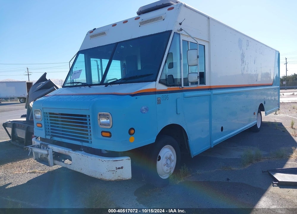2011 FREIGHTLINER CHASSIS M LINE WALK-IN VAN VIN: 4UZAAPDU7BCBC0090
